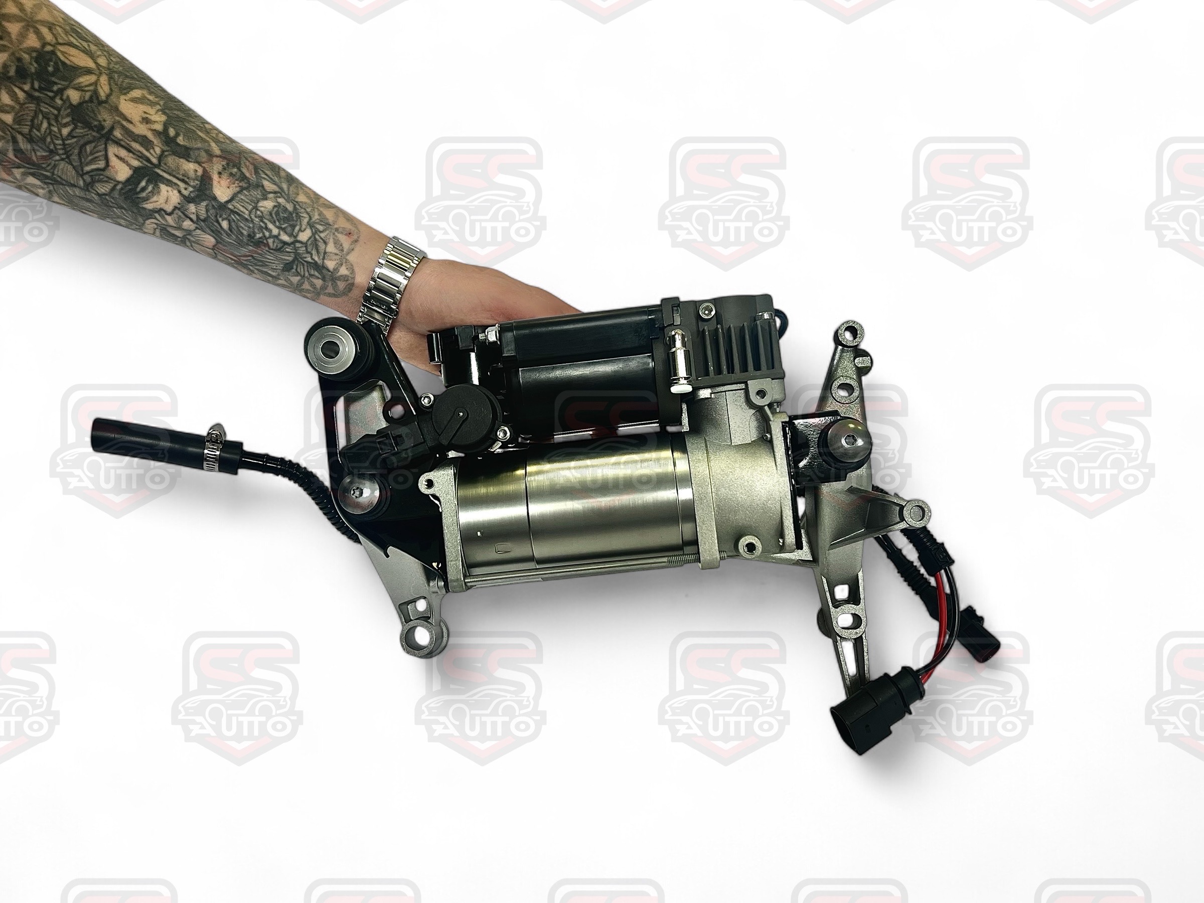 Компрессор пневмоподвески для Porsche Cayenne 955/957 (2002-2010) с кронштейном